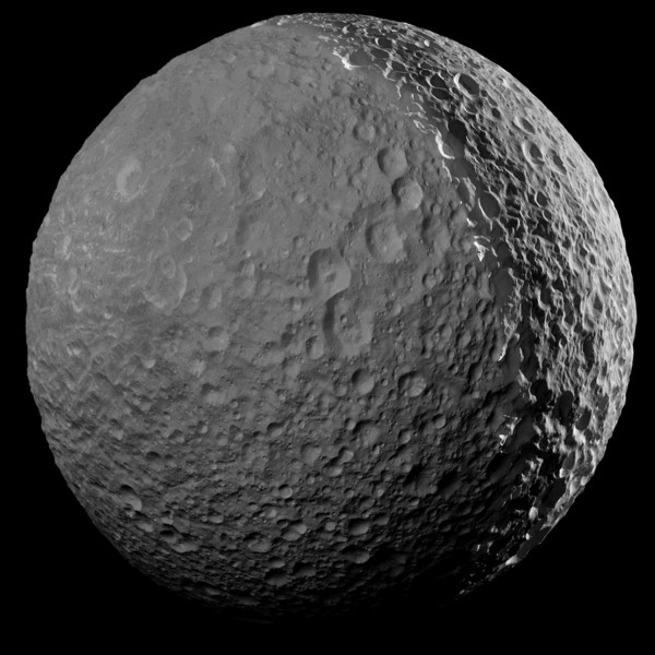 ▲사진은 토성의 얼음 위성 가니메데(Ganumede)의 모습이다. (출처/ NASA/JPL/Space Science Institute)